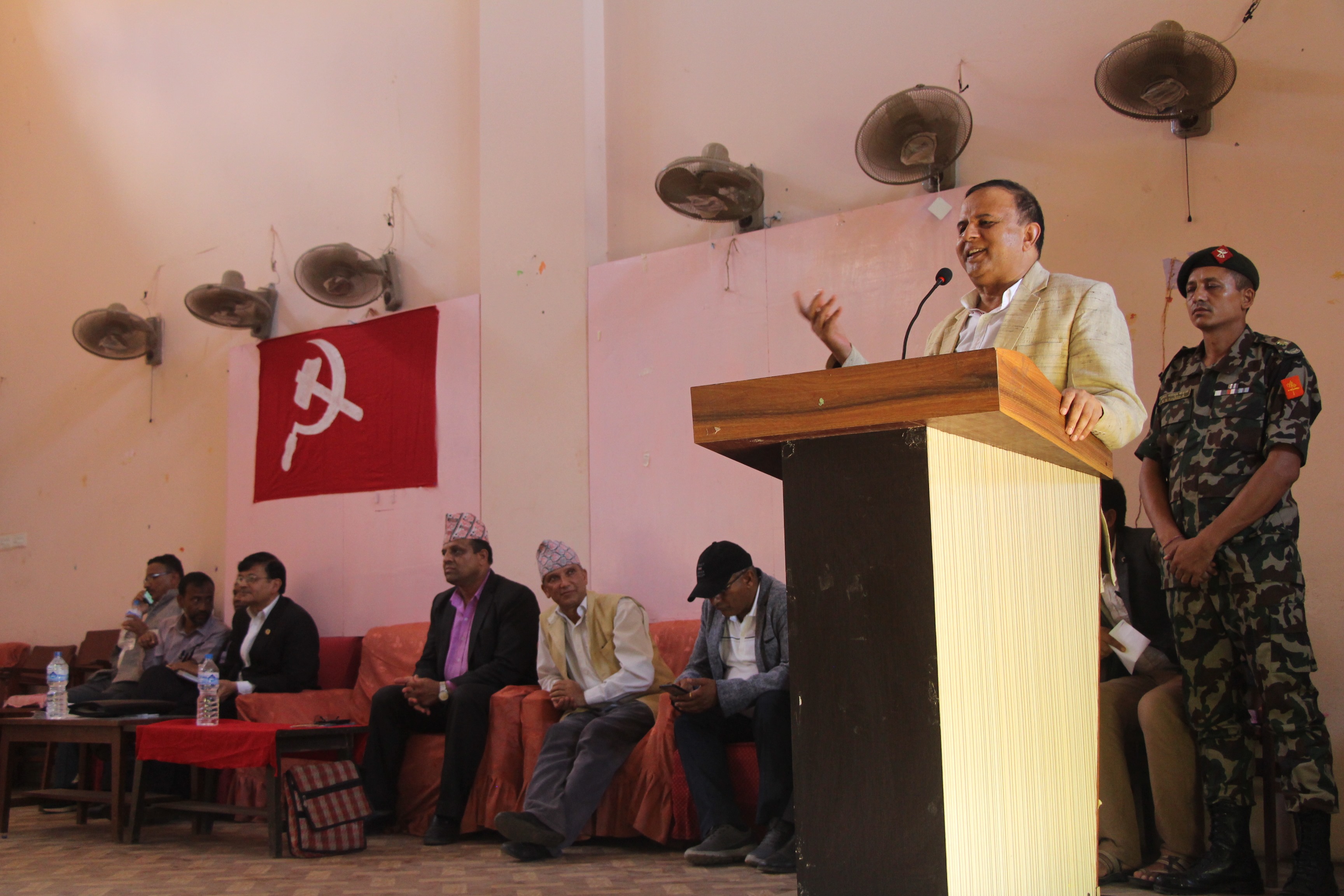 जनतामा देखिएको भ्रमको चिरफार गर्न कार्यकर्तालाई मुख्यमन्त्री पोखरेलको निर्देशन