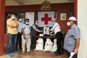 रेडक्रस सोसाईटी पाल्पाले अस्पताललाई  कोभिड उपचार र सुरक्षाका सामग्रीहरू हस्तान्तरण