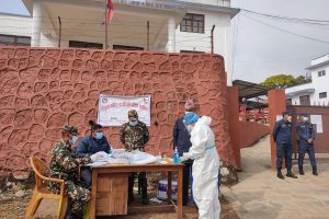 जिल्ला प्रशासन छेउमा गरिएको नमुना परीक्षणमा ४५ प्रतिशतमा संक्रमण पुष्टि