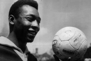 फुटबलका महान खेलाडी पेलेको निधन