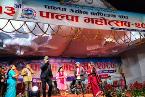 राजु परियारले नचाए, ‘पुर्खे बा’ले हँसाए