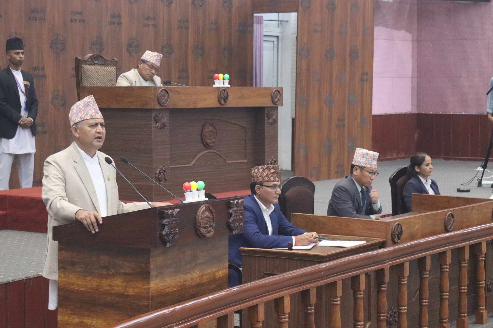 लुम्बिनीका मुख्यमन्त्री आचार्यलाई विश्वासको मत