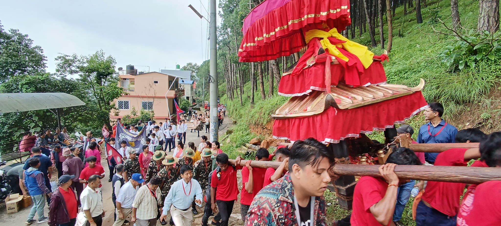 श्रीनगर गणेशको रथयात्रा निकालियो