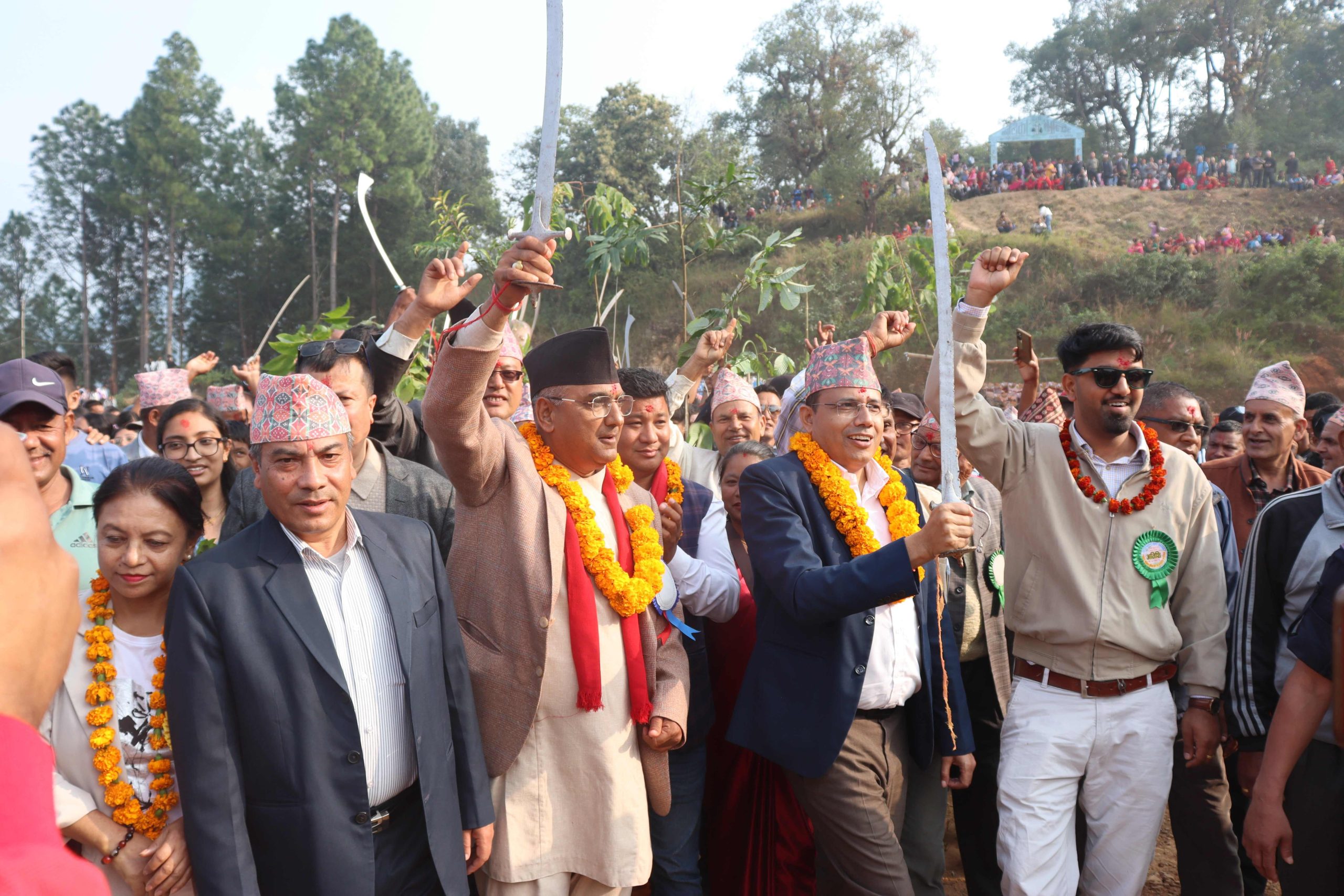 सरायँ जोगाउन : सरायँ खेलेर शहर प्रवेश