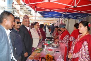 तानसेनको मख्खन टोलमा साप्ताहिक बजारको शुभारम्भ