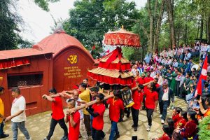 श्रीनगर गणेशको सय वर्षको रथयात्रा निकालियो