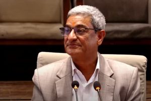 गृहमन्त्री लेखकले दिए राजीनामा