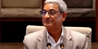 गृहमन्त्री लेखकले दिए राजीनामा