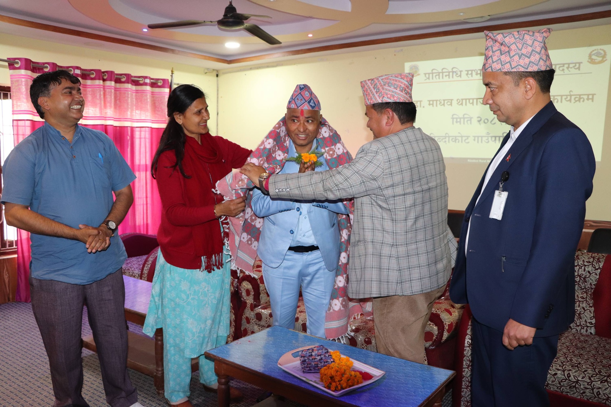 रिब्दीकोटमा सांसद थापालाई स्वागत तथा सम्मान