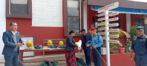 वन डढेलो नियन्त्रण गर्न सुरक्षा निकायलाई अग्नी नियन्त्रण औजार प्रदान