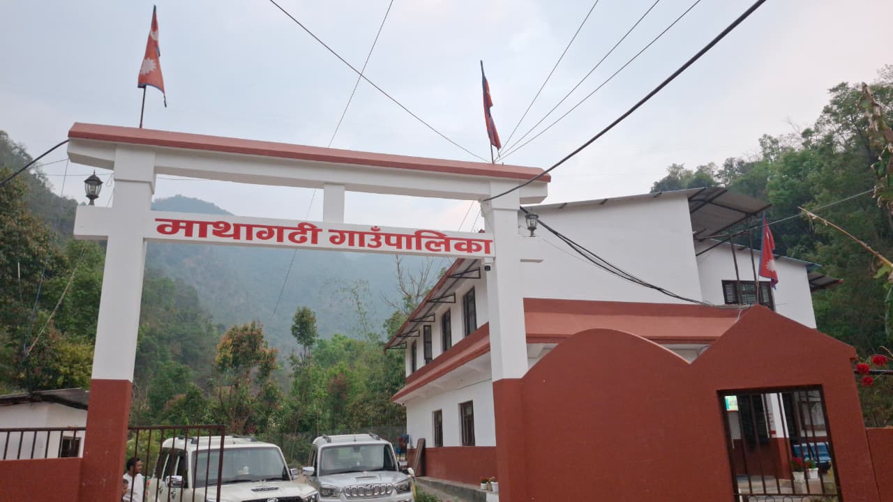 व्यवसायीक कृषि र पशुपालनमा माथागढीको जोड